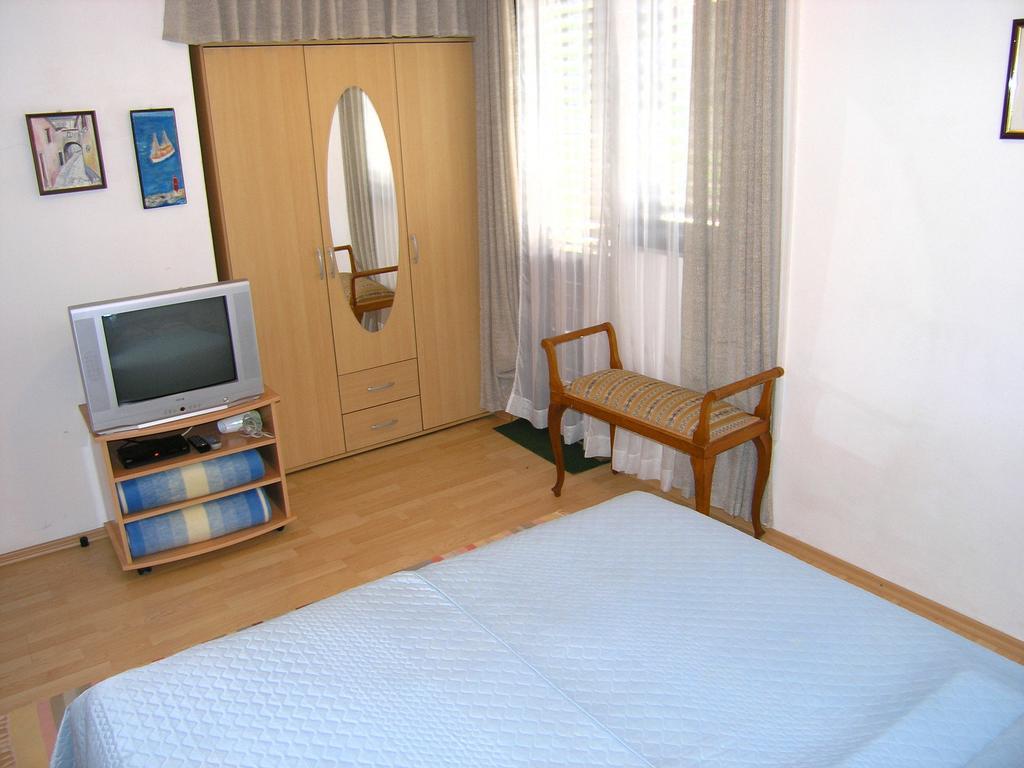 Apartmani Plach Krk Town Exterior photo