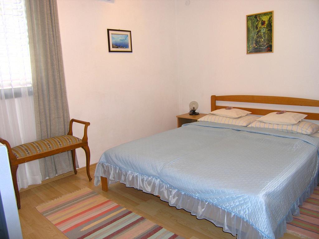 Apartmani Plach Krk Town Exterior photo